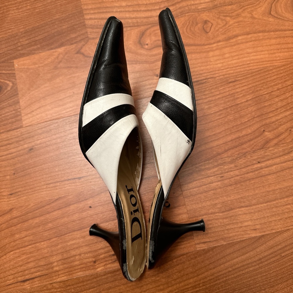 Dior Black and White Mules Sleek Leather Design - Picture 5 of 7